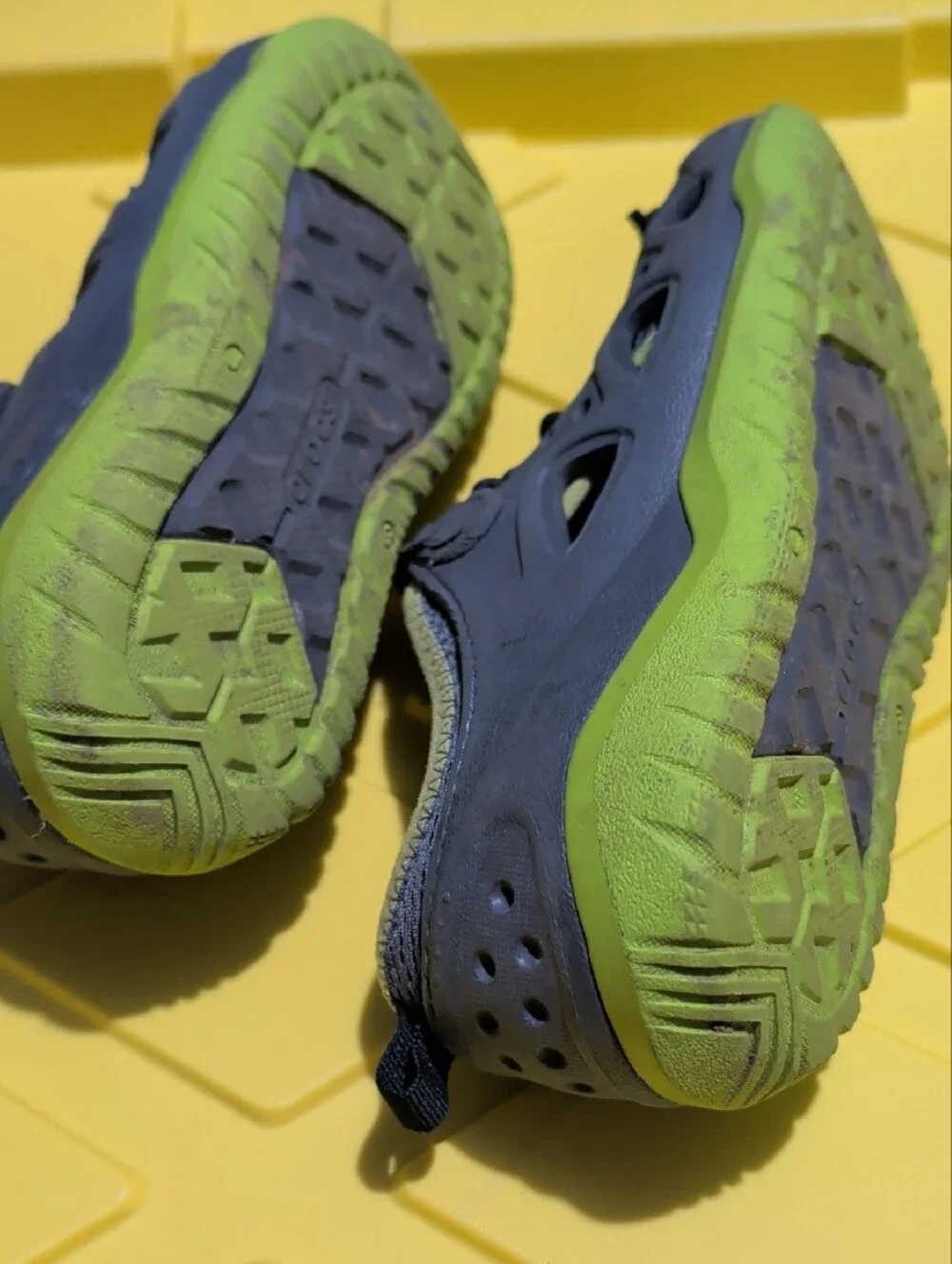 CROCS Kids Size 3 Gray & Lime Water Shoes with Ninja Turtle Charms